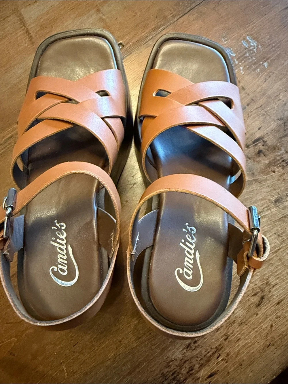 Candie’s Elisabeth Leather platform Sandal size 8